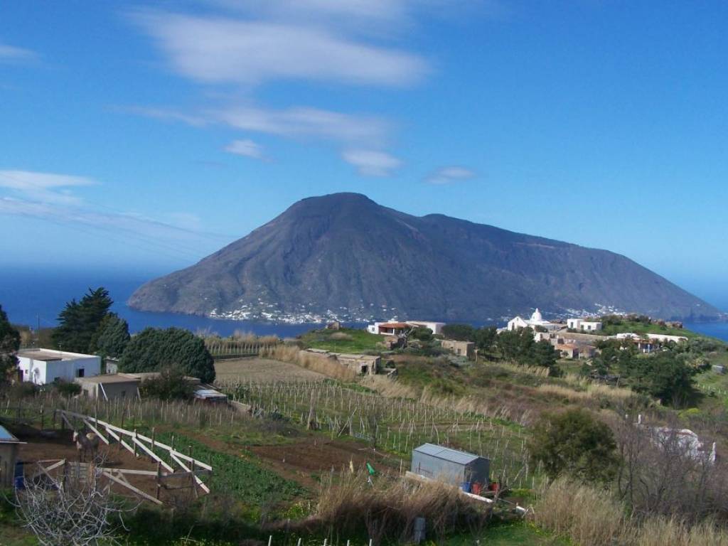 quadrivano in vendita a Lipari