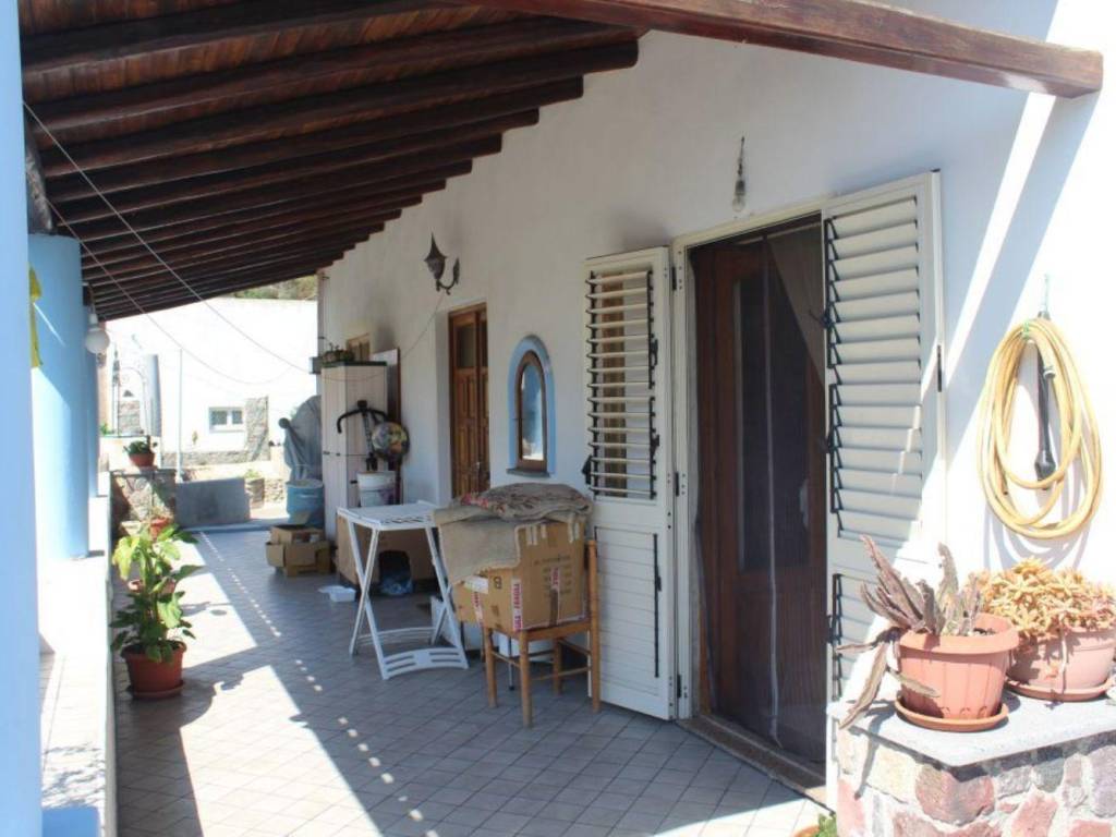 casa indipendente in vendita a Lipari