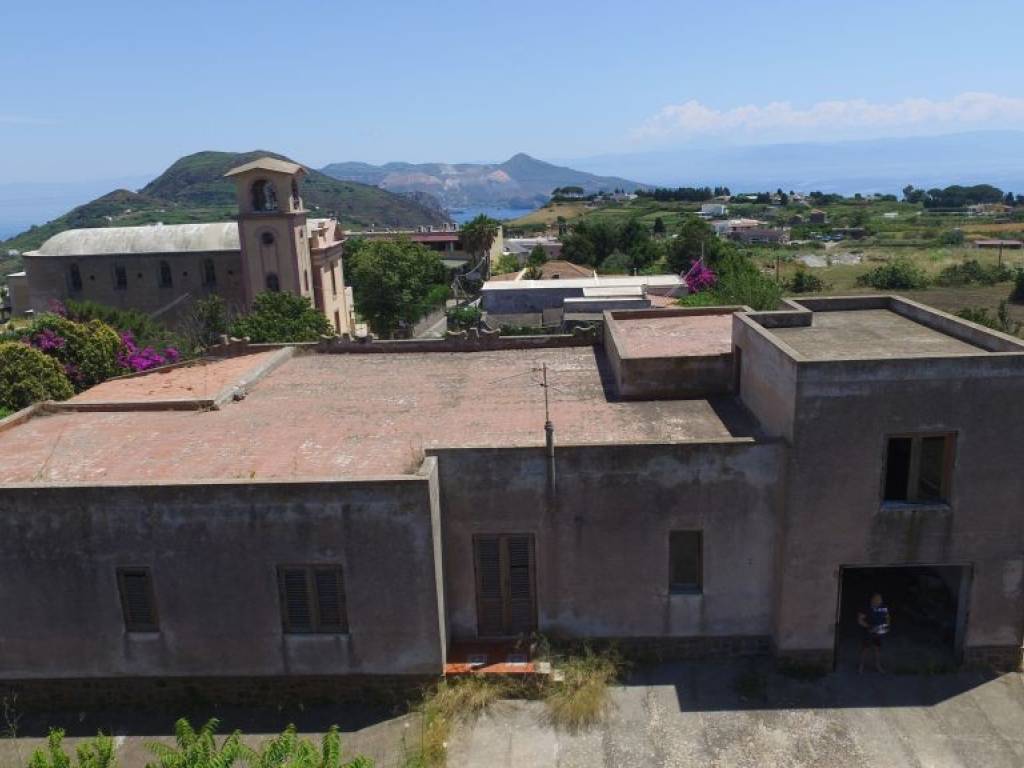 casa indipendente in vendita a Lipari