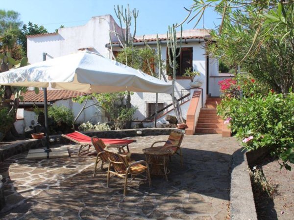 casa indipendente in vendita a Lipari