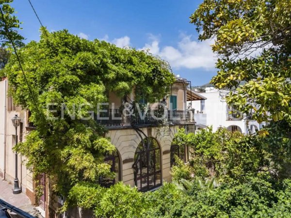 casa indipendente in vendita a Lipari
