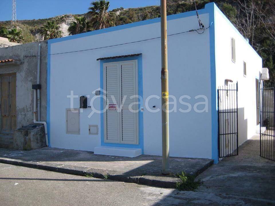 casa indipendente in vendita a Lipari
