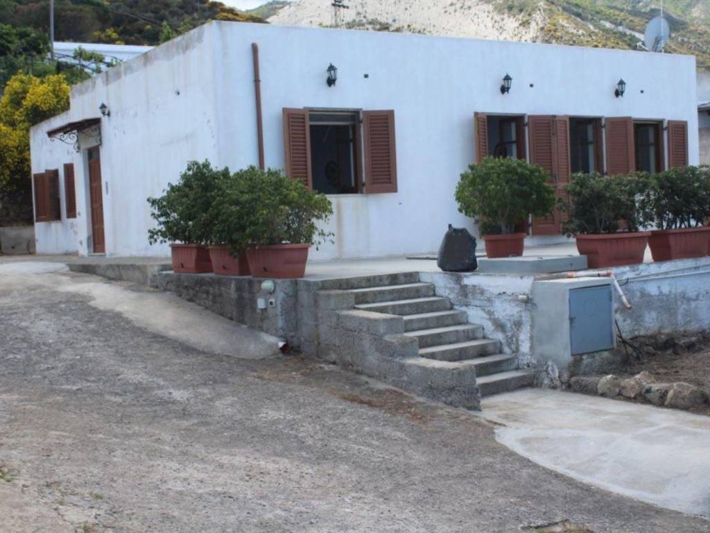 casa indipendente in vendita a Lipari