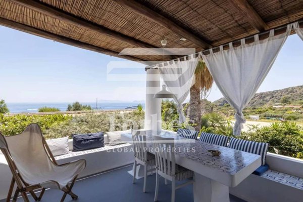 casa indipendente in vendita a Lipari