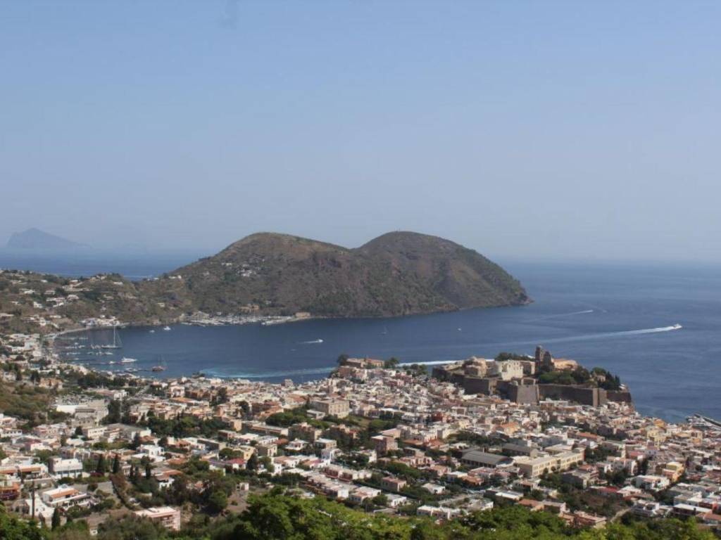 casa indipendente in vendita a Lipari