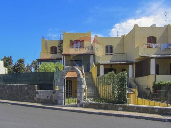 casa indipendente in vendita a Lipari