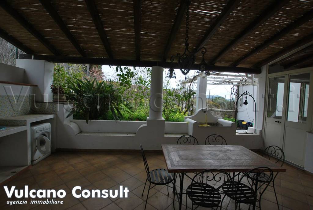 casa indipendente in vendita a Lipari