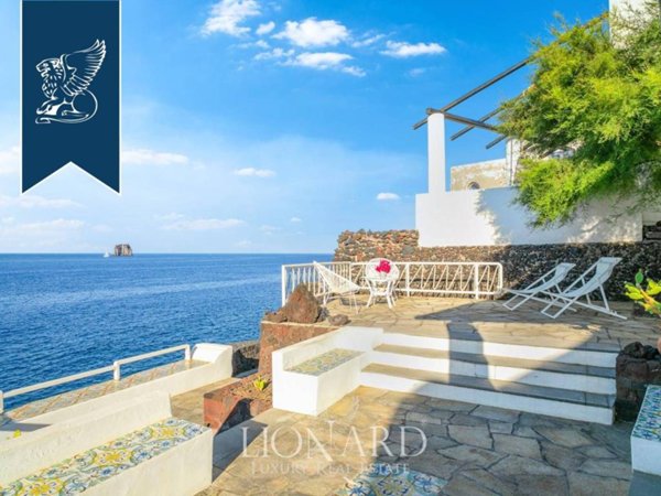 casa indipendente in vendita a Lipari