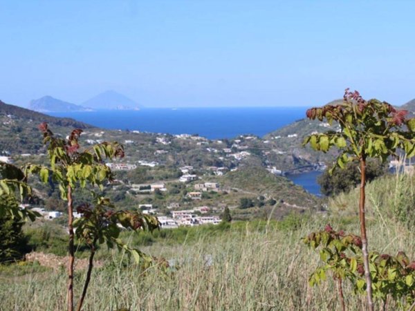 casa indipendente in vendita a Lipari