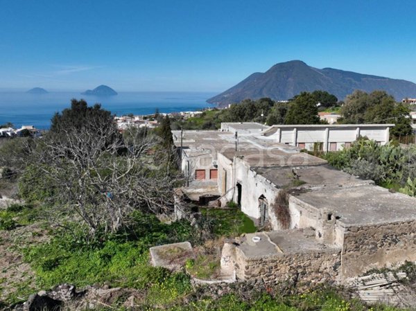 casa indipendente in vendita a Lipari