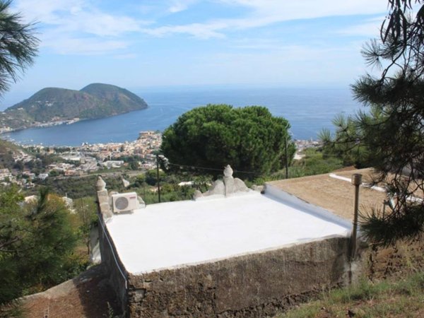 casa indipendente in vendita a Lipari