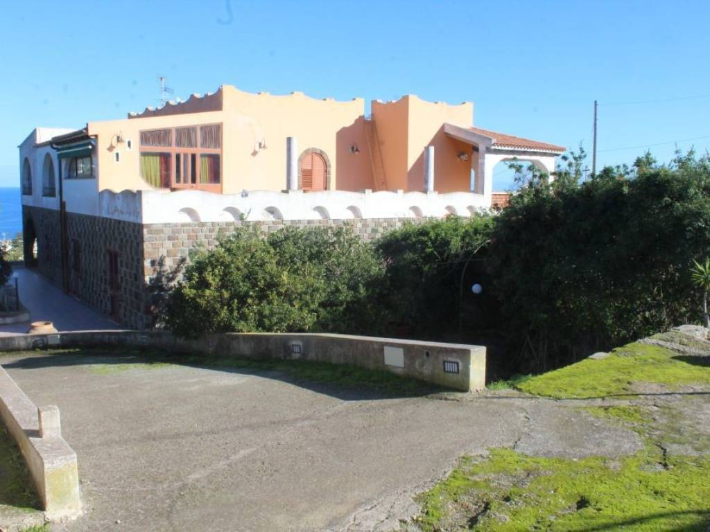 casa indipendente in vendita a Lipari