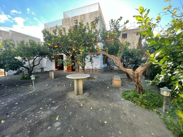 casa indipendente in vendita a Lipari