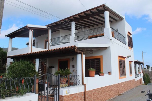casa indipendente in vendita a Lipari