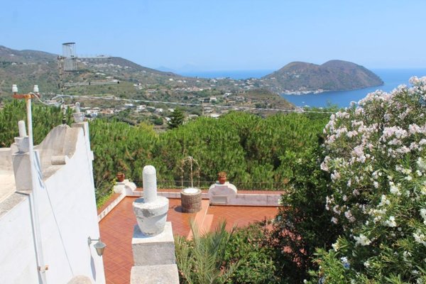 casa indipendente in vendita a Lipari