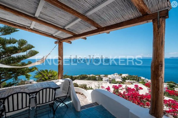 casa indipendente in vendita a Lipari