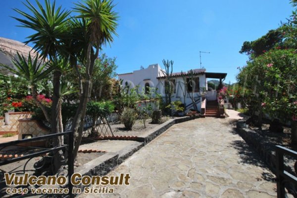 casa indipendente in vendita a Lipari