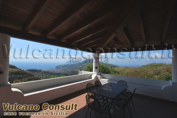 casa semindipendente in vendita a Lipari