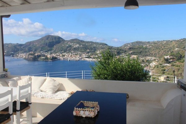 casa indipendente in vendita a Lipari