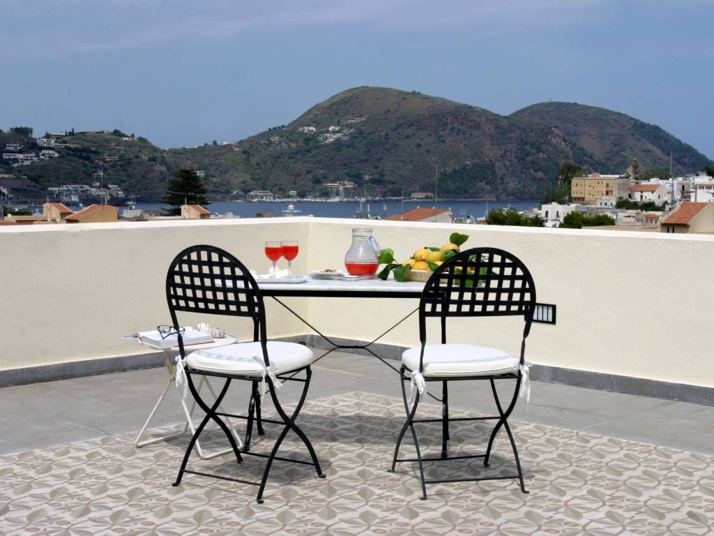 casa indipendente in vendita a Lipari