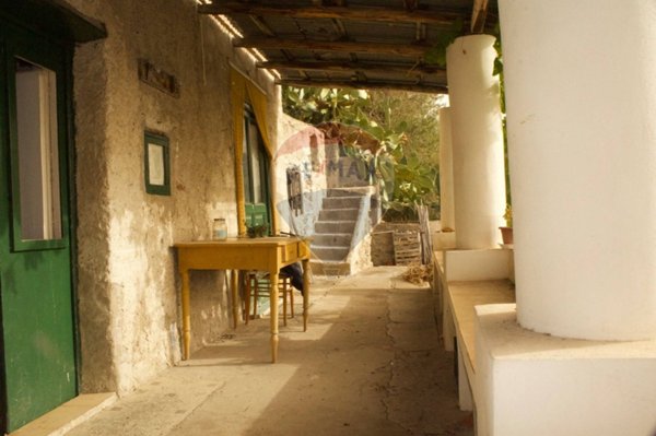 casa indipendente in vendita a Lipari