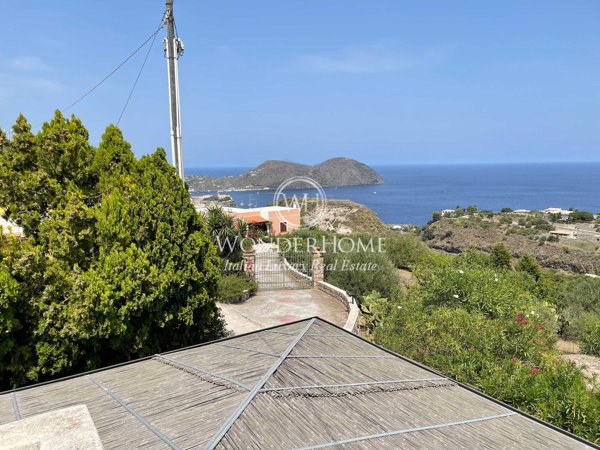 casa indipendente in vendita a Lipari