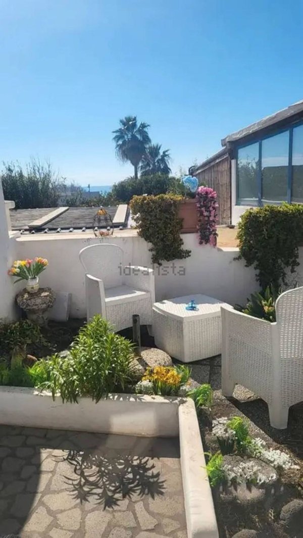 casa indipendente in vendita a Lipari