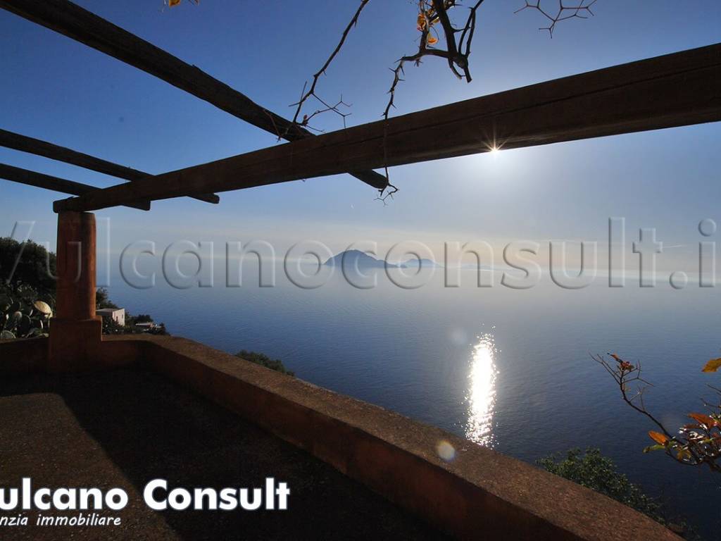 casa indipendente in vendita a Lipari