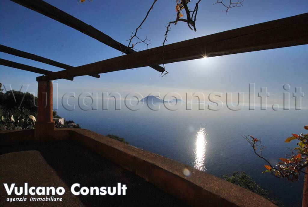 casa indipendente in vendita a Lipari