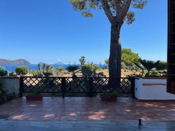 casa indipendente in vendita a Lipari