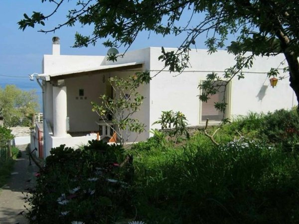 casa indipendente in vendita a Lipari