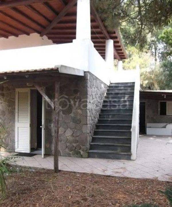 casa indipendente in vendita a Lipari