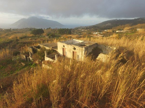 casa indipendente in vendita a Lipari