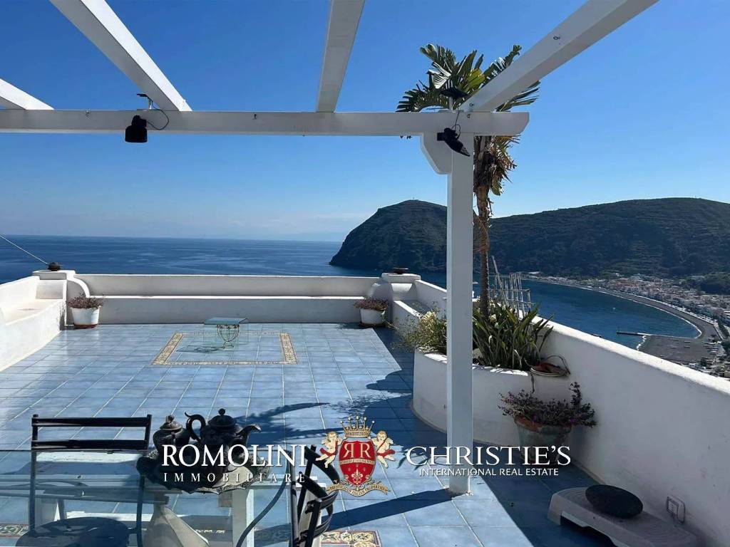 casa indipendente in vendita a Lipari