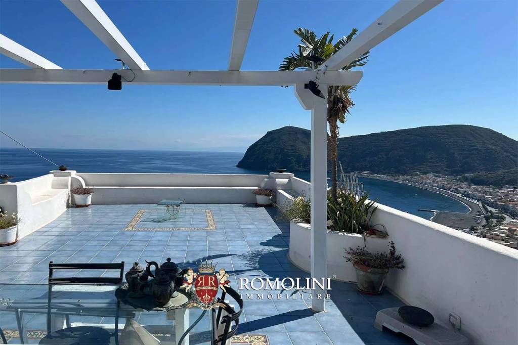 casa indipendente in vendita a Lipari