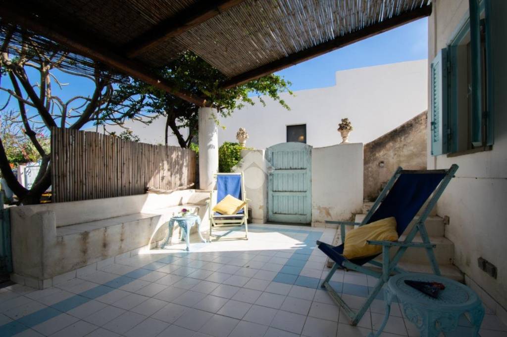 casa indipendente in vendita a Lipari