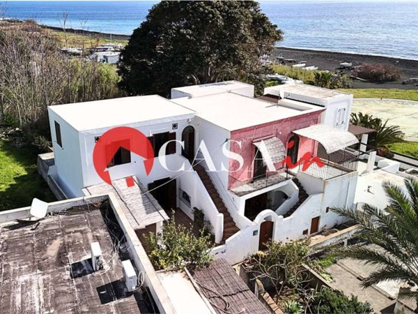 casa indipendente in vendita a Lipari