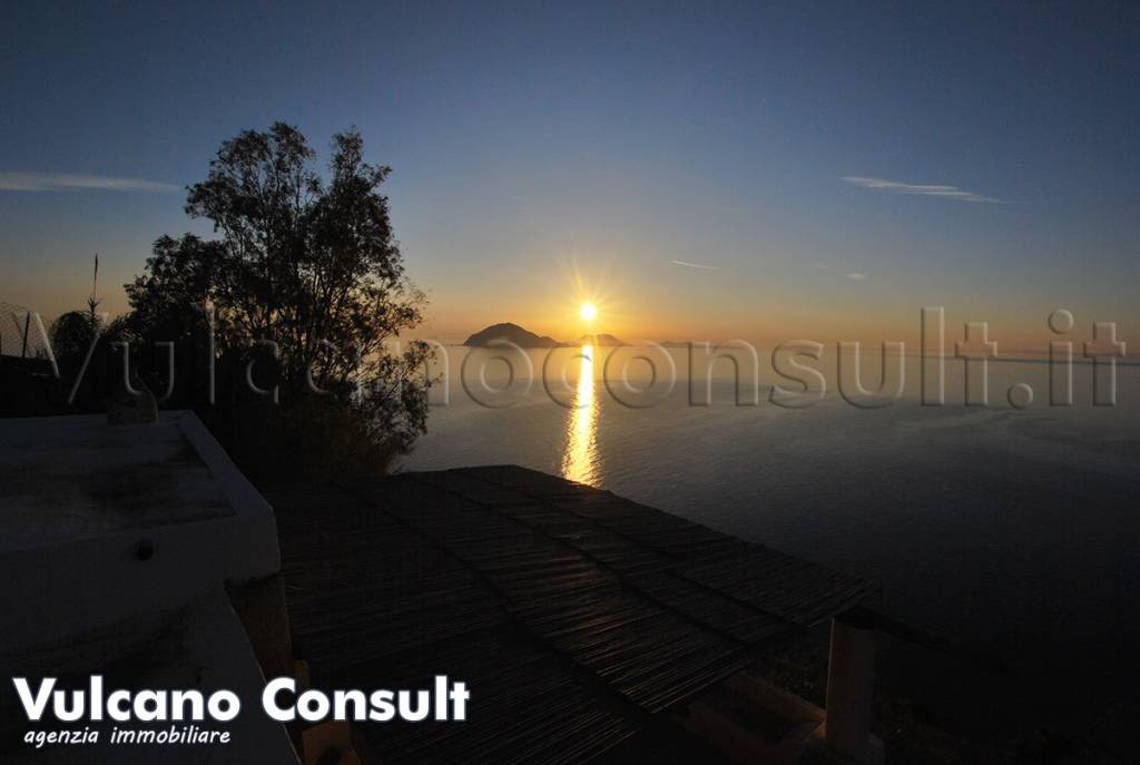 casa indipendente in vendita a Lipari