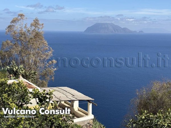 casa indipendente in vendita a Lipari