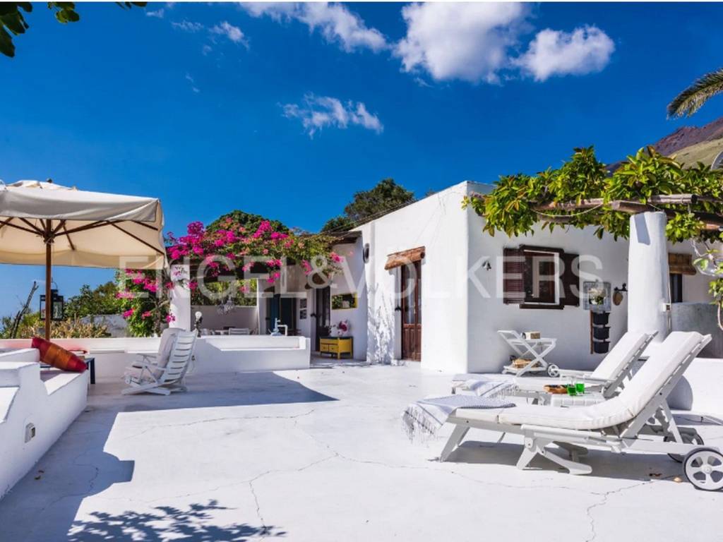 casa indipendente in vendita a Lipari