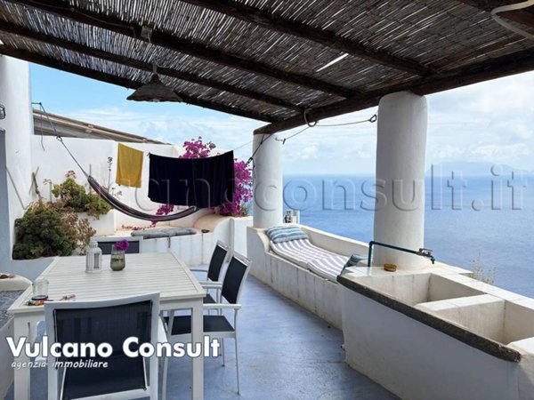 casa indipendente in vendita a Lipari