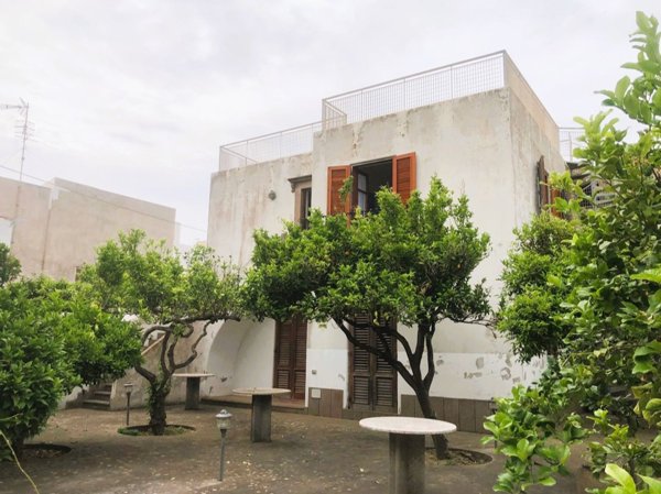 casa indipendente in vendita a Lipari