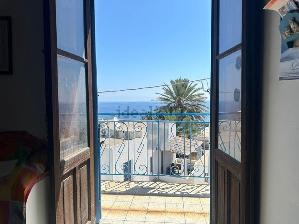 casa indipendente in vendita a Lipari