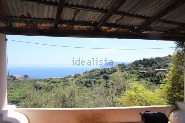 casa indipendente in vendita a Lipari