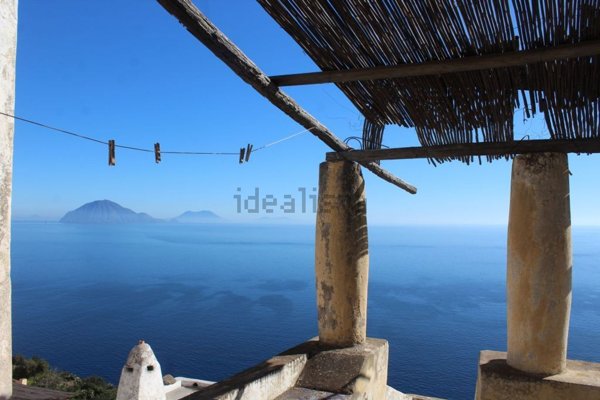 casa indipendente in vendita a Lipari