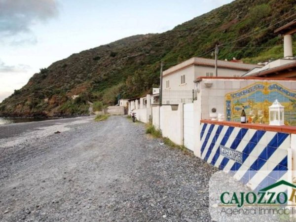 casa indipendente in vendita a Lipari