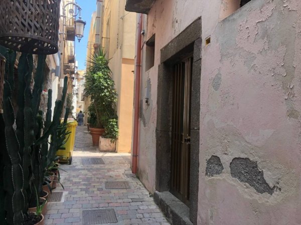 trivano in vendita a Lipari