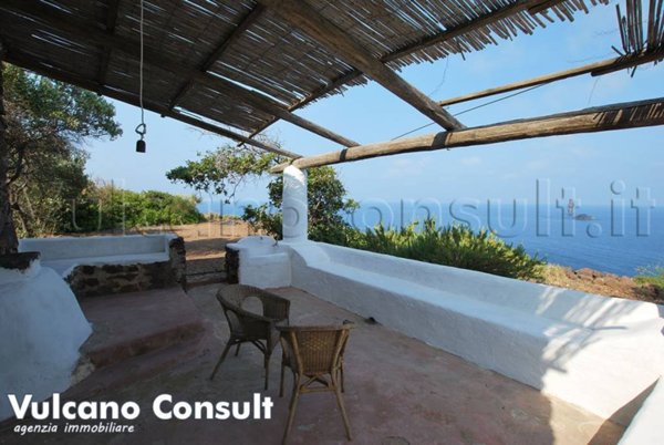 casa indipendente in vendita a Lipari