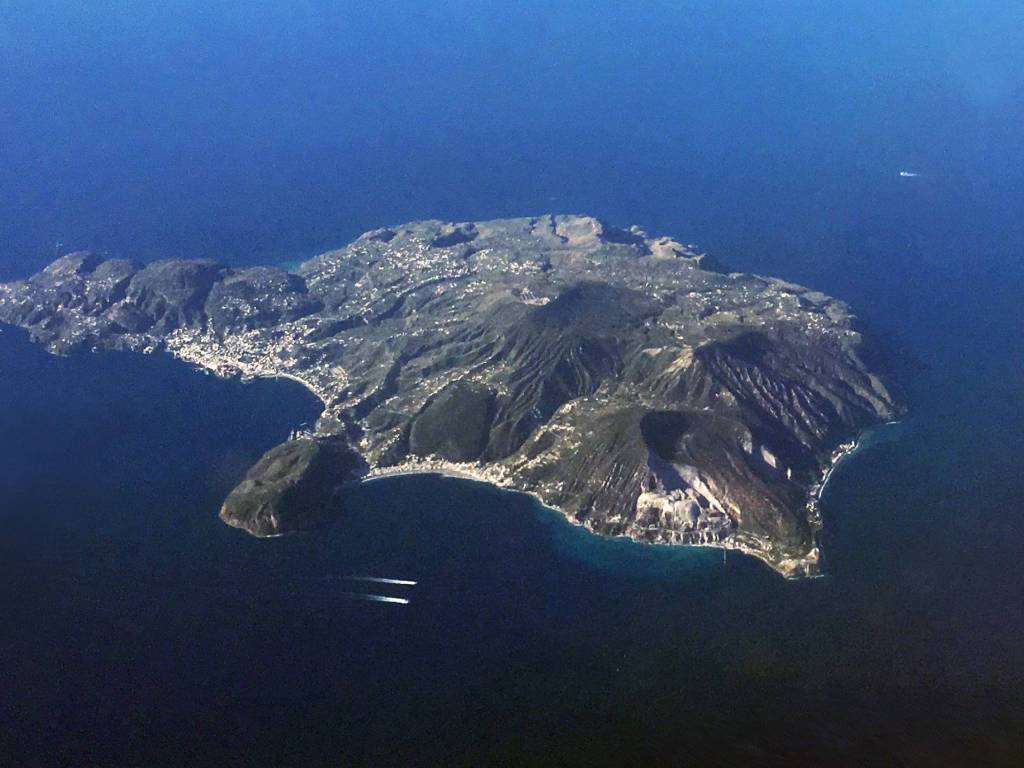 locale commerciale in vendita a Lipari