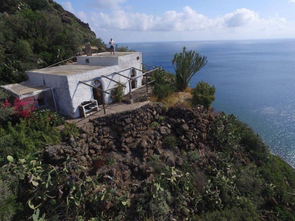 casa indipendente in vendita a Lipari